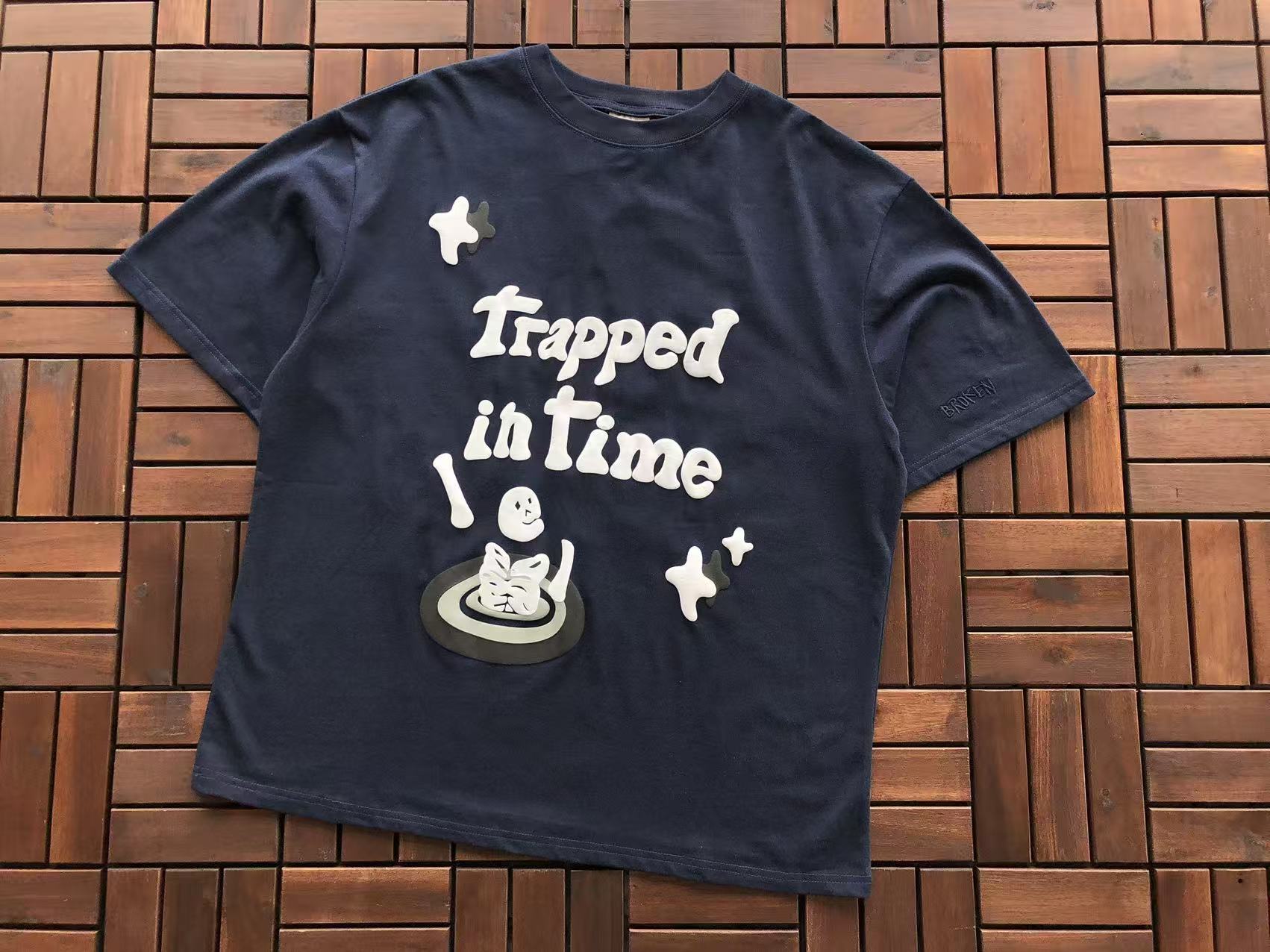 T-Shirt Broken Planet