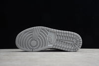 Jordan 1 Mid Light Smoke Grey