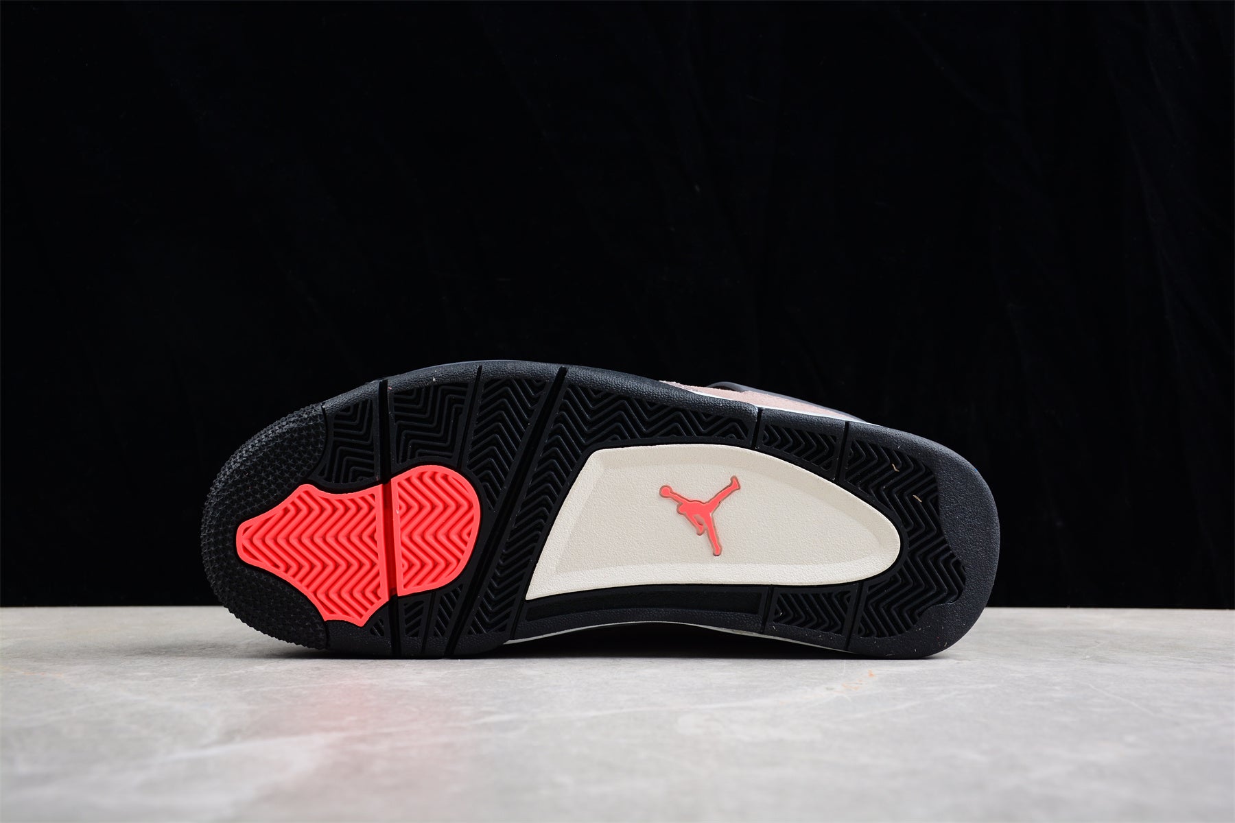 Jordan 4 Retro Taupe Haze