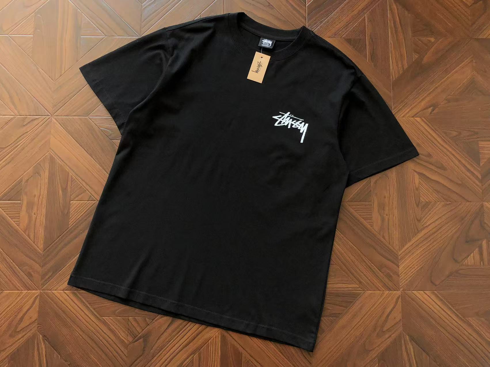 T-Shirt Stussy