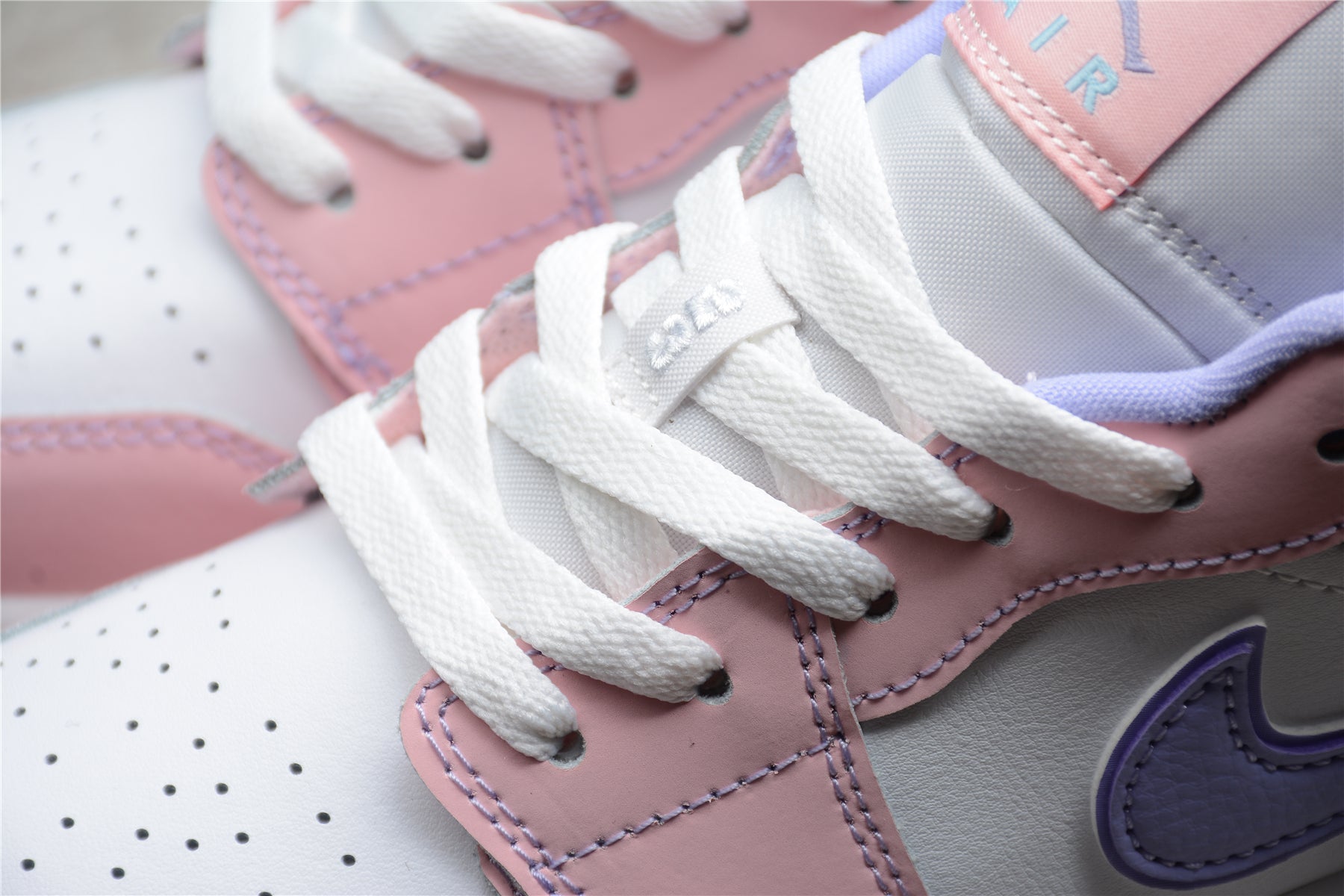 Jordan 1 Low Arctic Punch