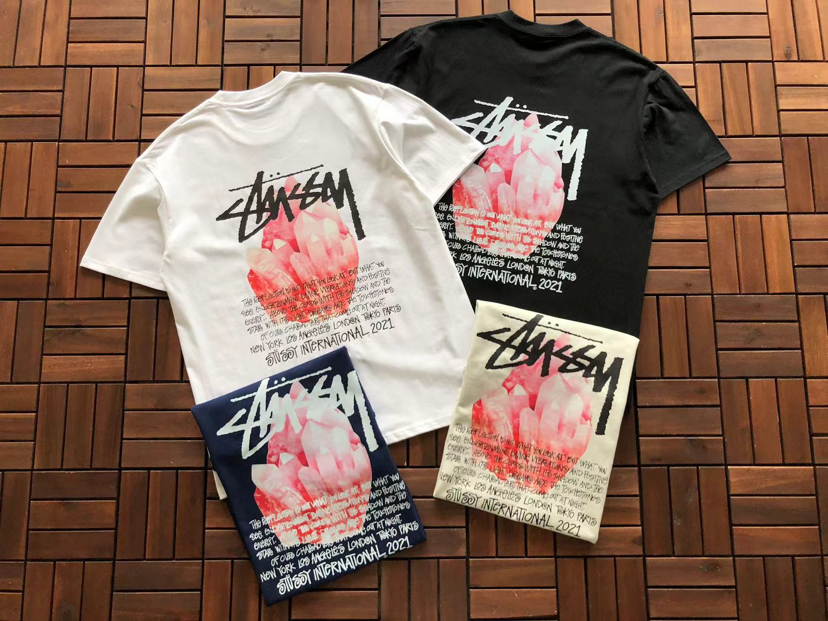 T-Shirt Stussy
