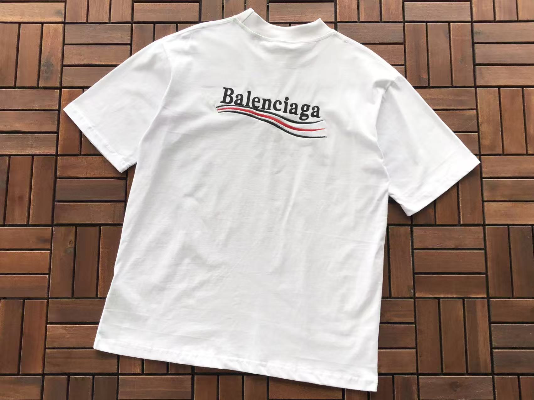 T-Shirt Balenciaga