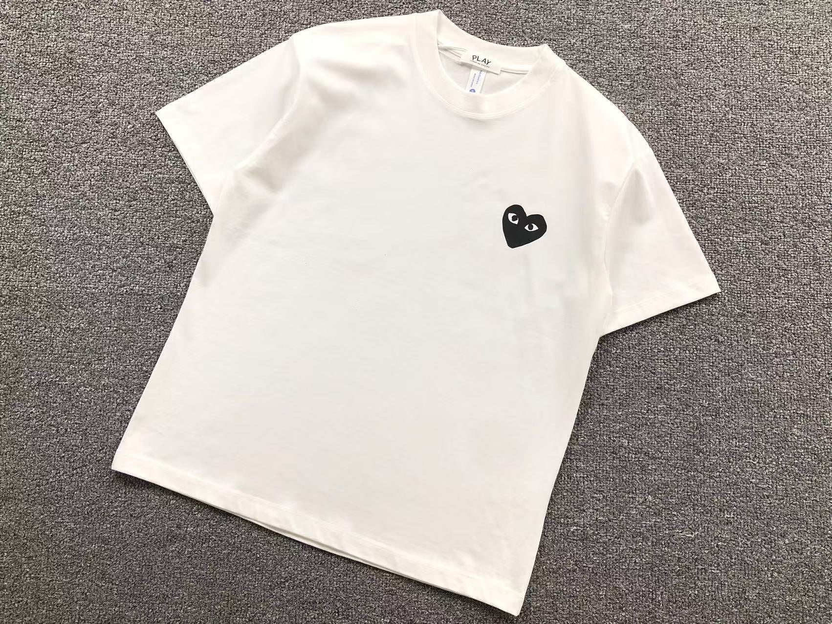 T-Shirt Comme des Garçons PLAY