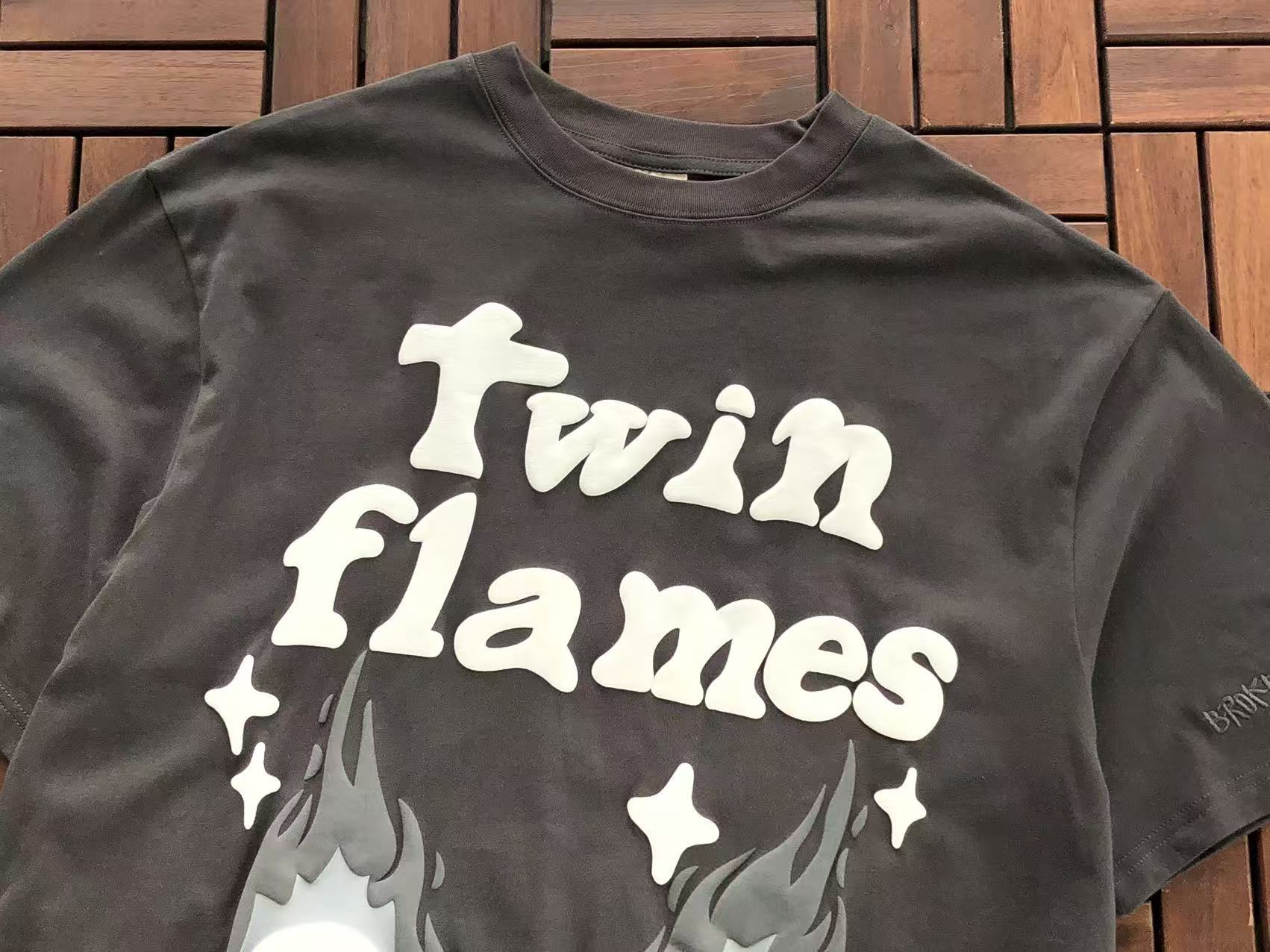 T-Shirt Broken Planet