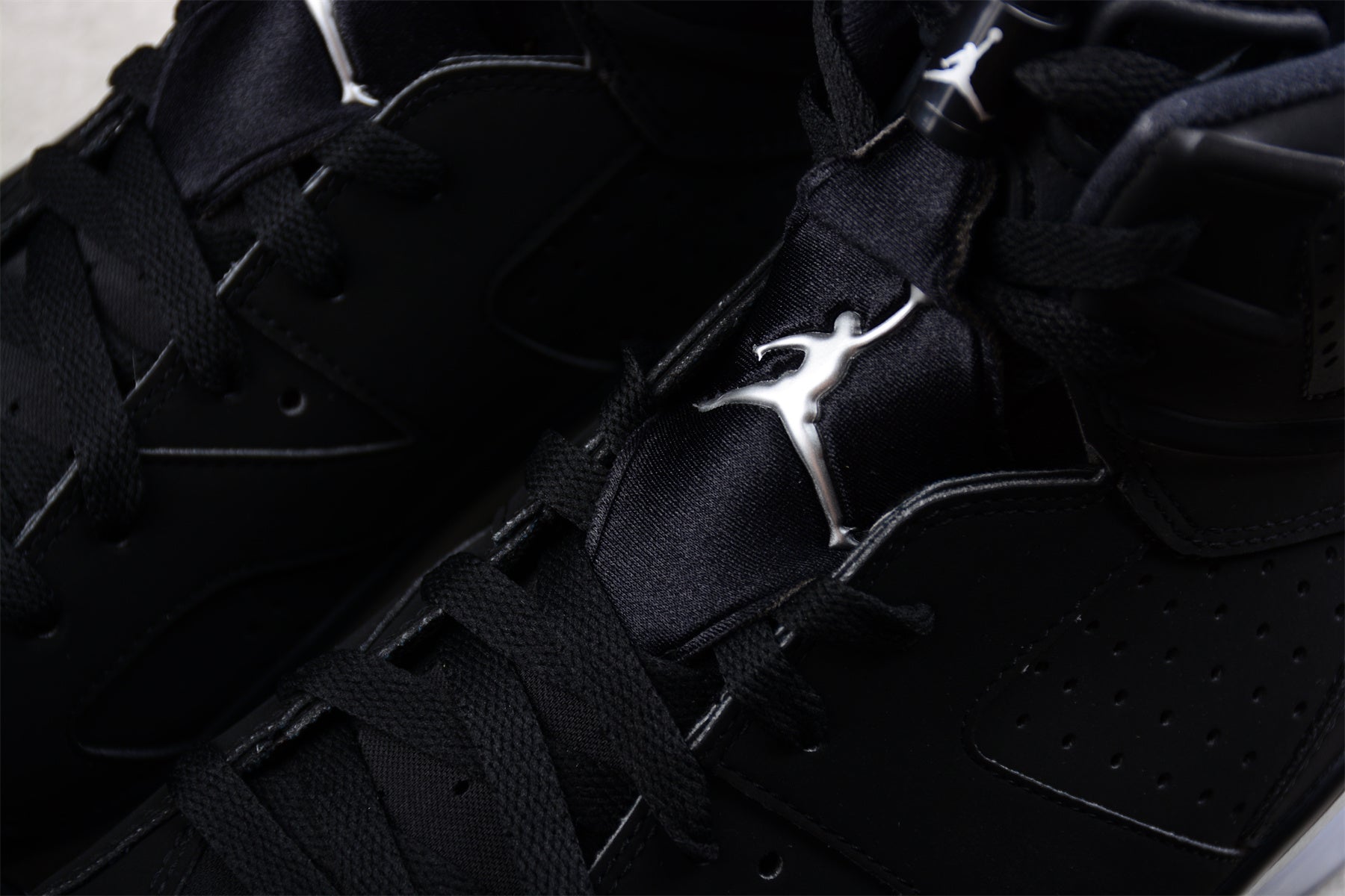 Jordan 6 Retro Chrome