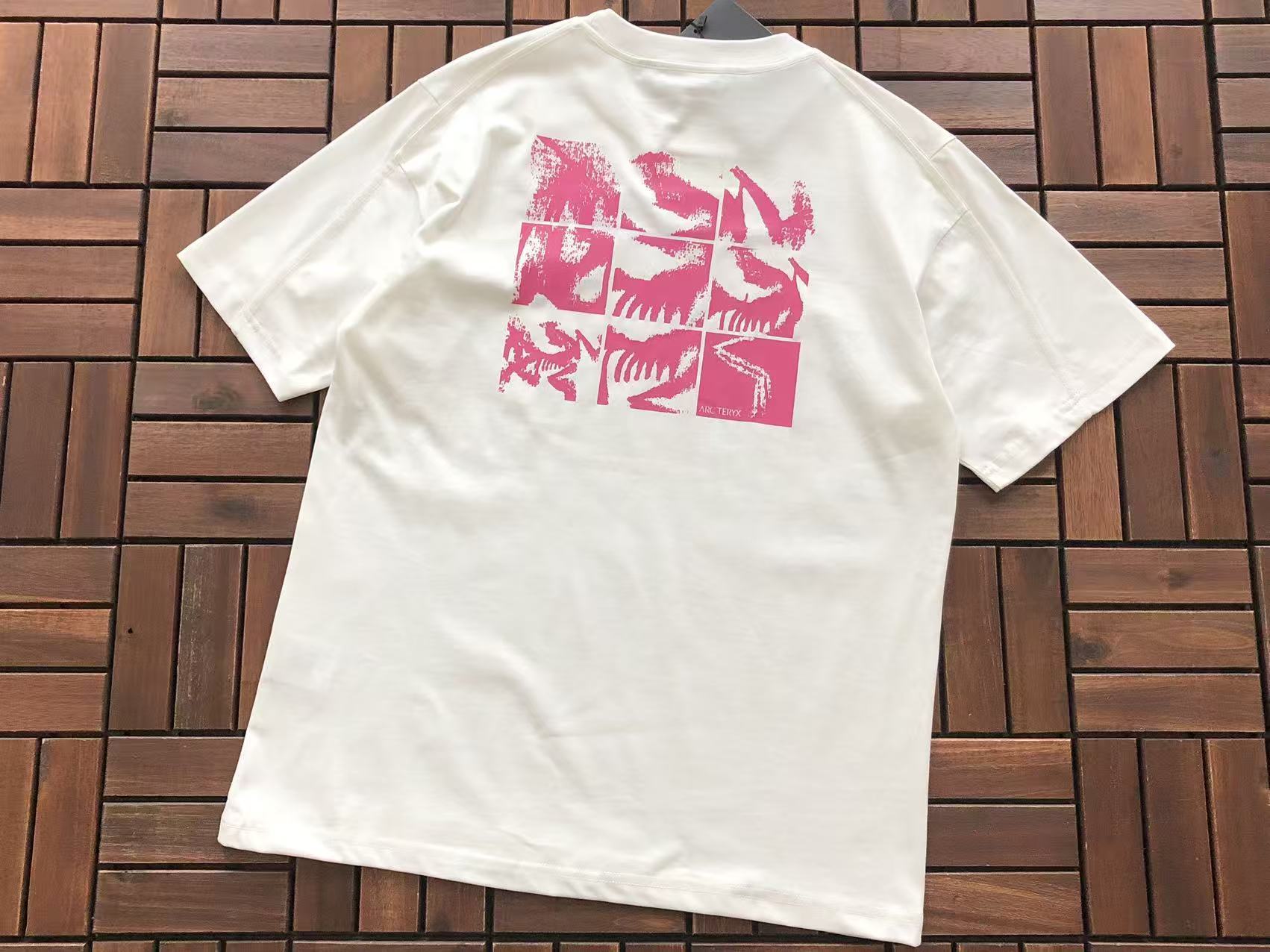 Arc'teryx T-Shirt