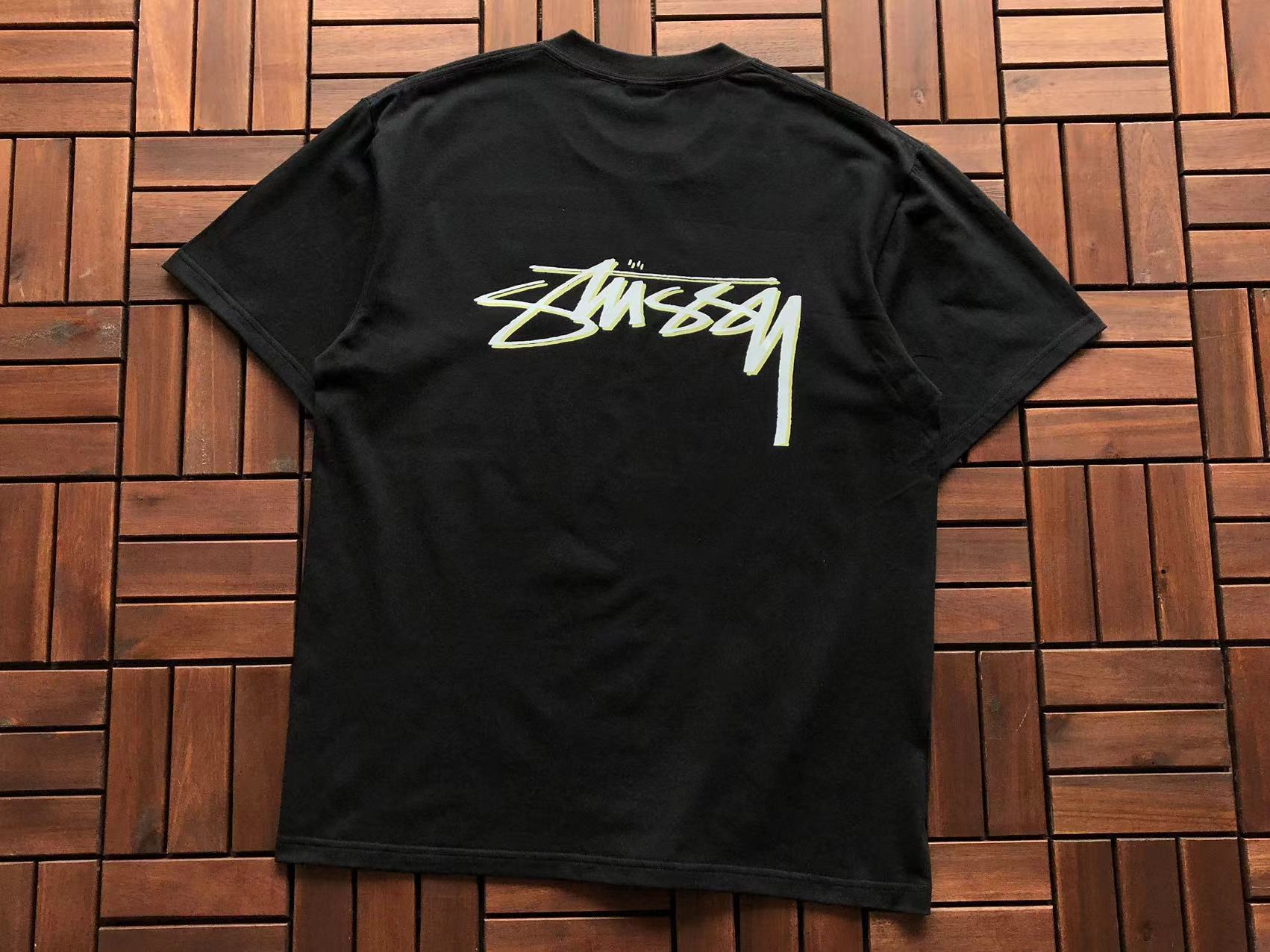 T-Shirt Stussy