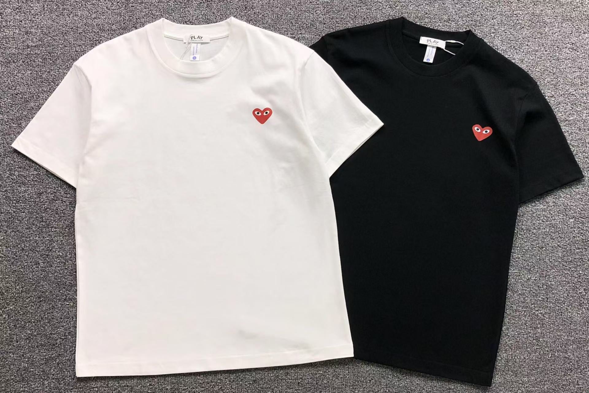T-Shirt Comme des Garçons PLAY