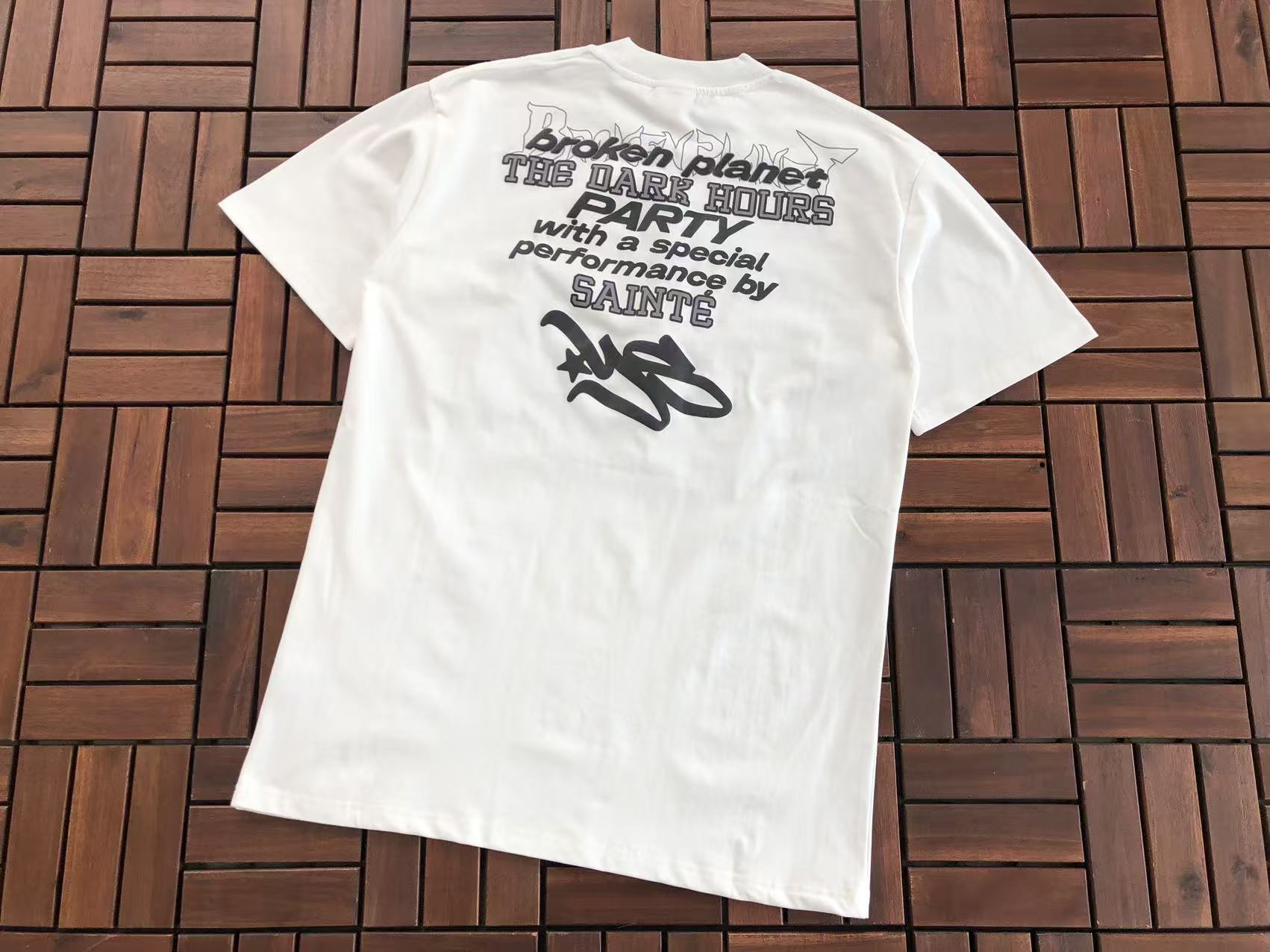 T-Shirt Broken Planet