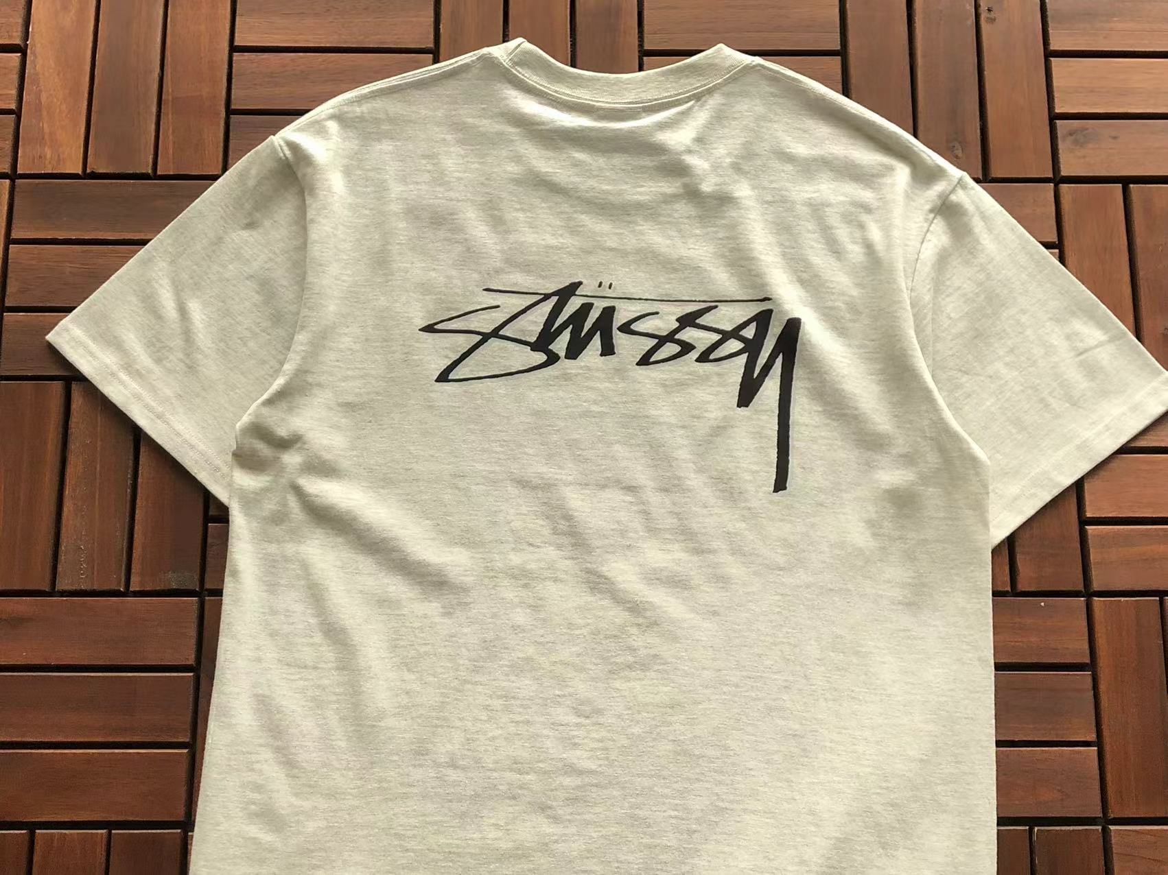 T-Shirt Stussy