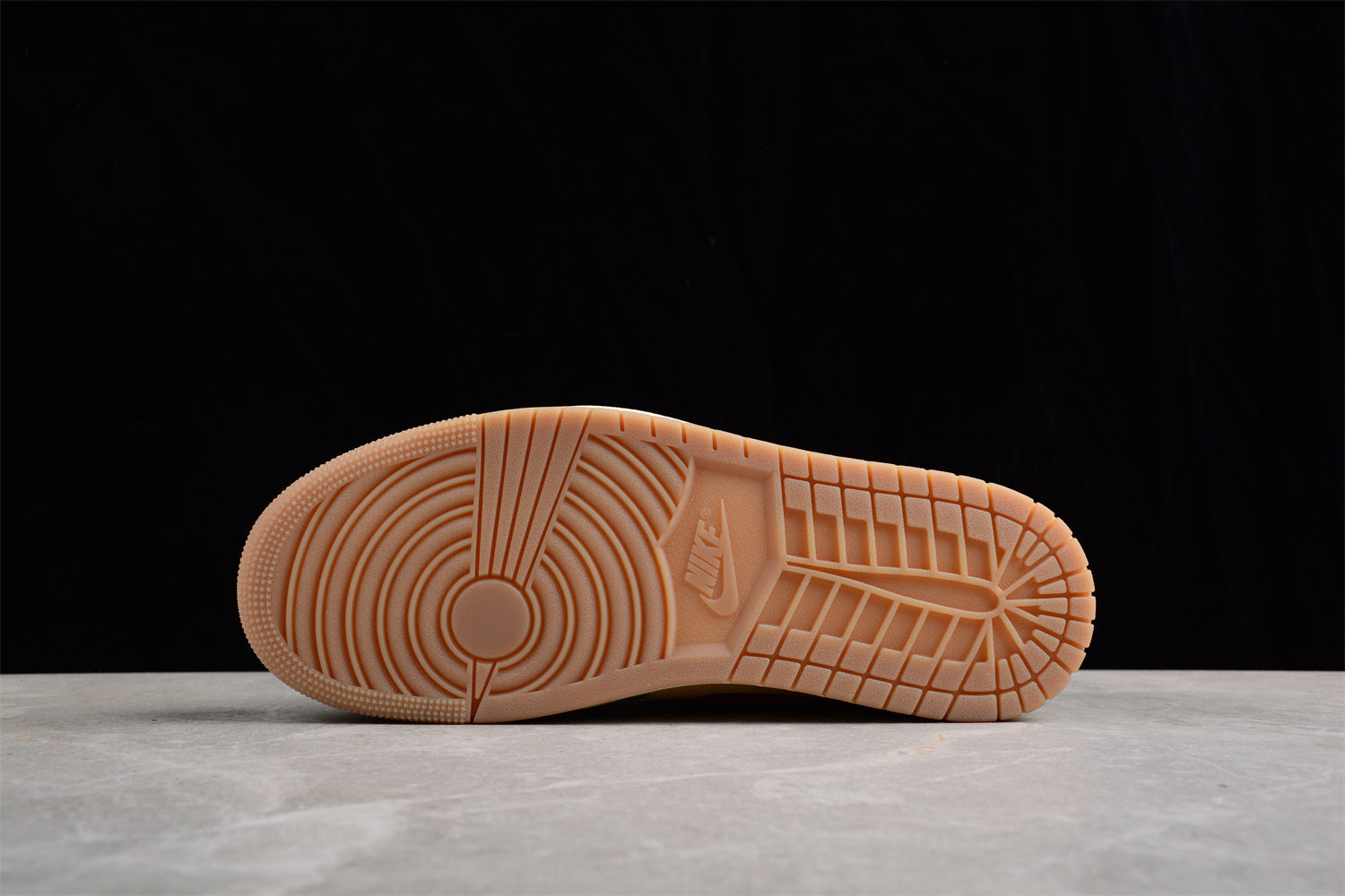 Jordan 1 Retro Low OG Zion Williamson Voodoo