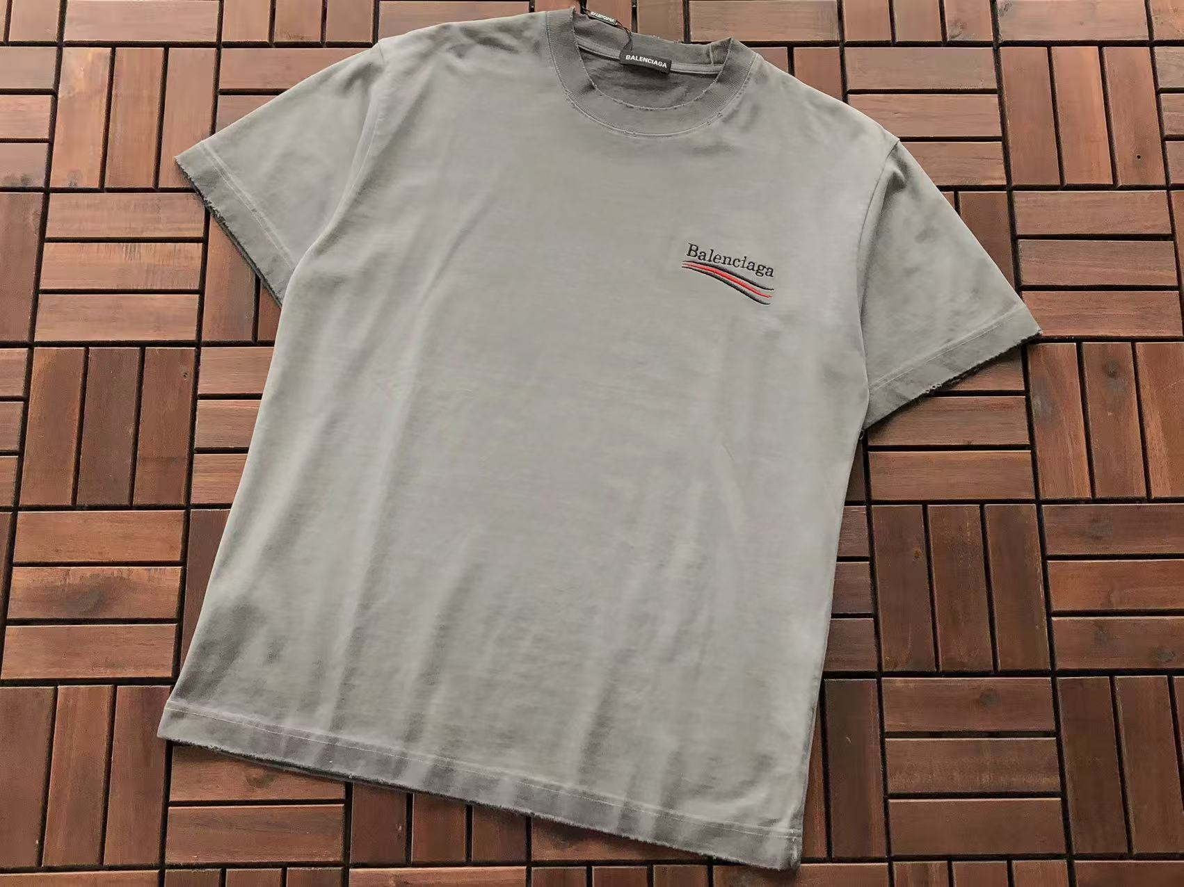 T-Shirt Balenciaga