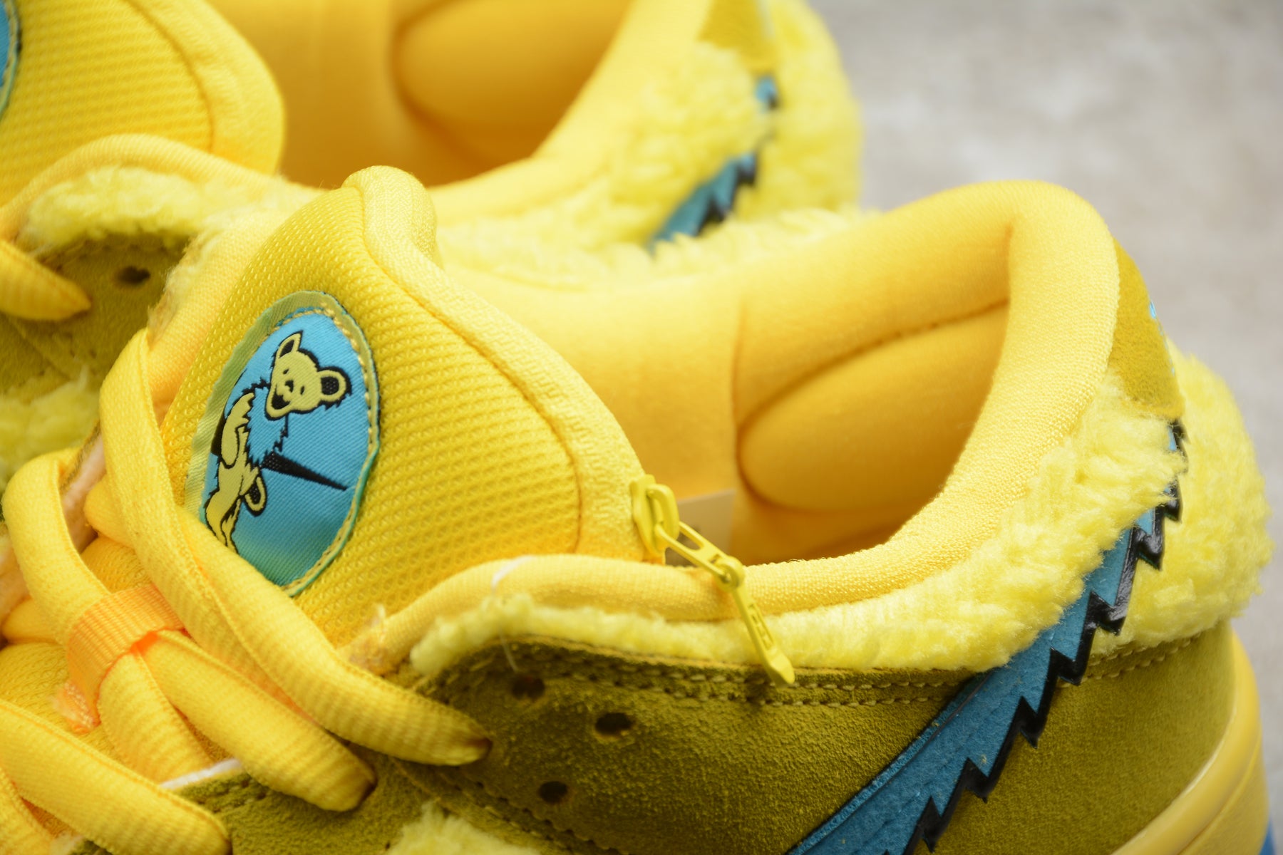 Nike Dunk SB Grateful Dead Bears Opti Yellow