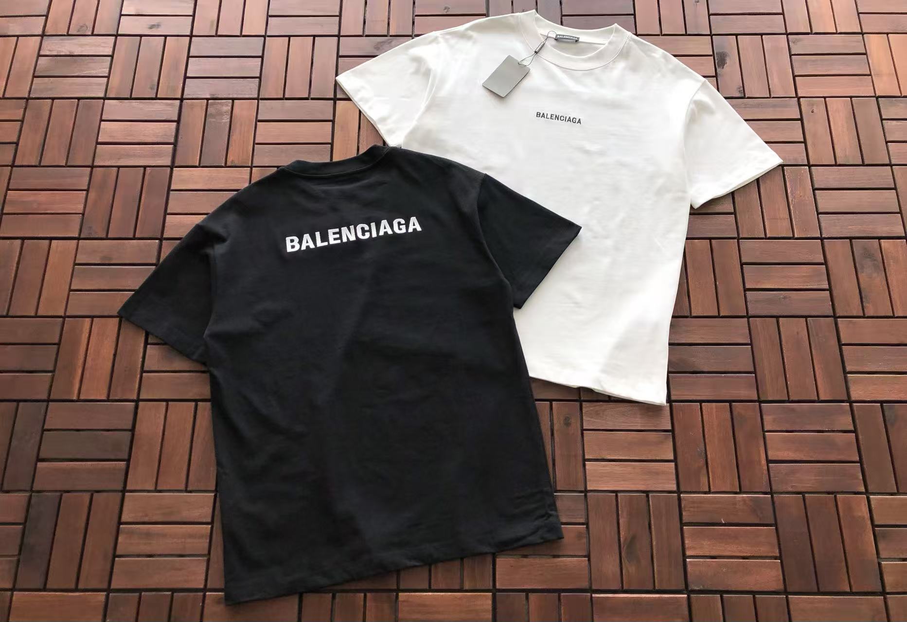 T-Shirt Balenciaga