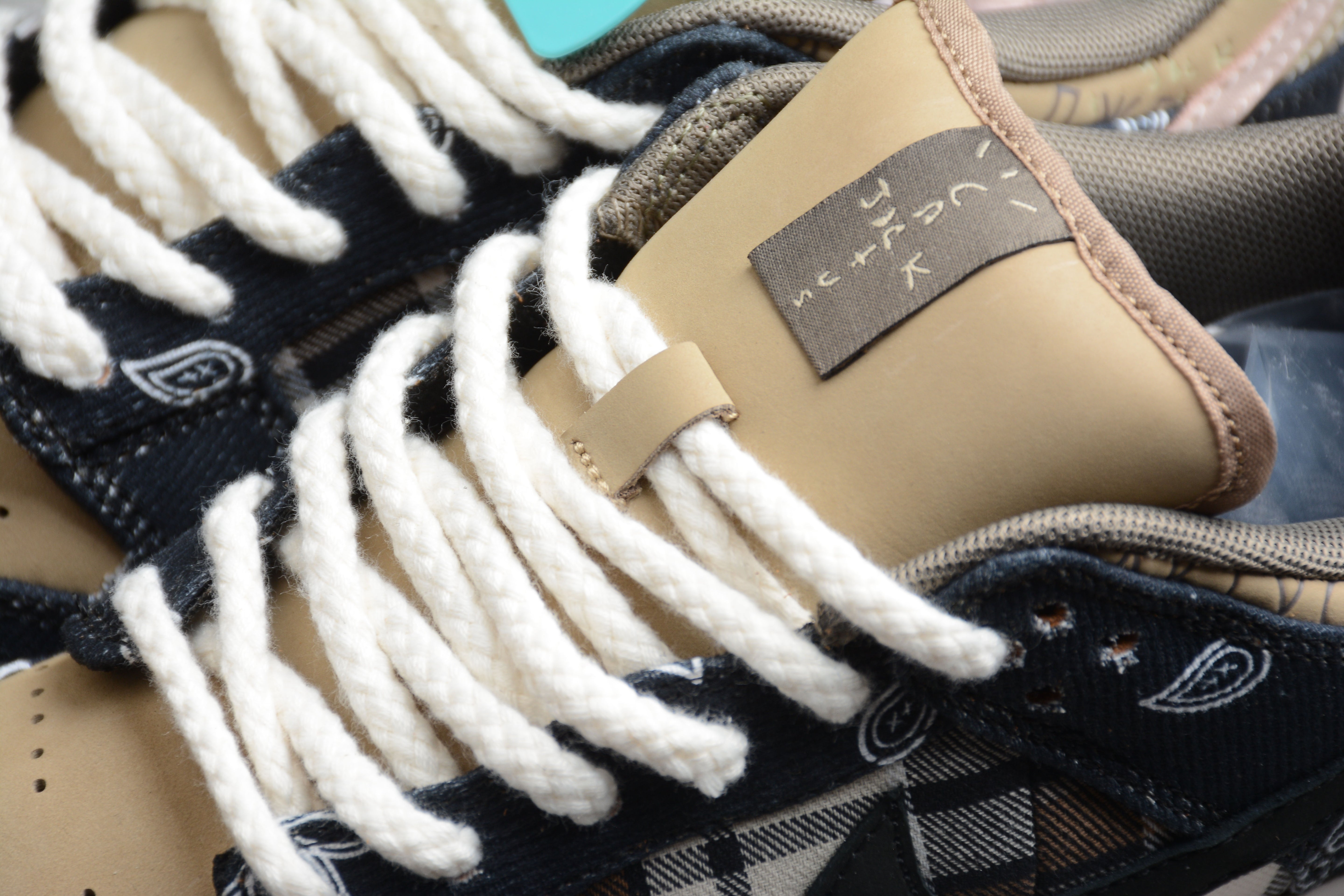 Nike Dunk SB Travis Scott